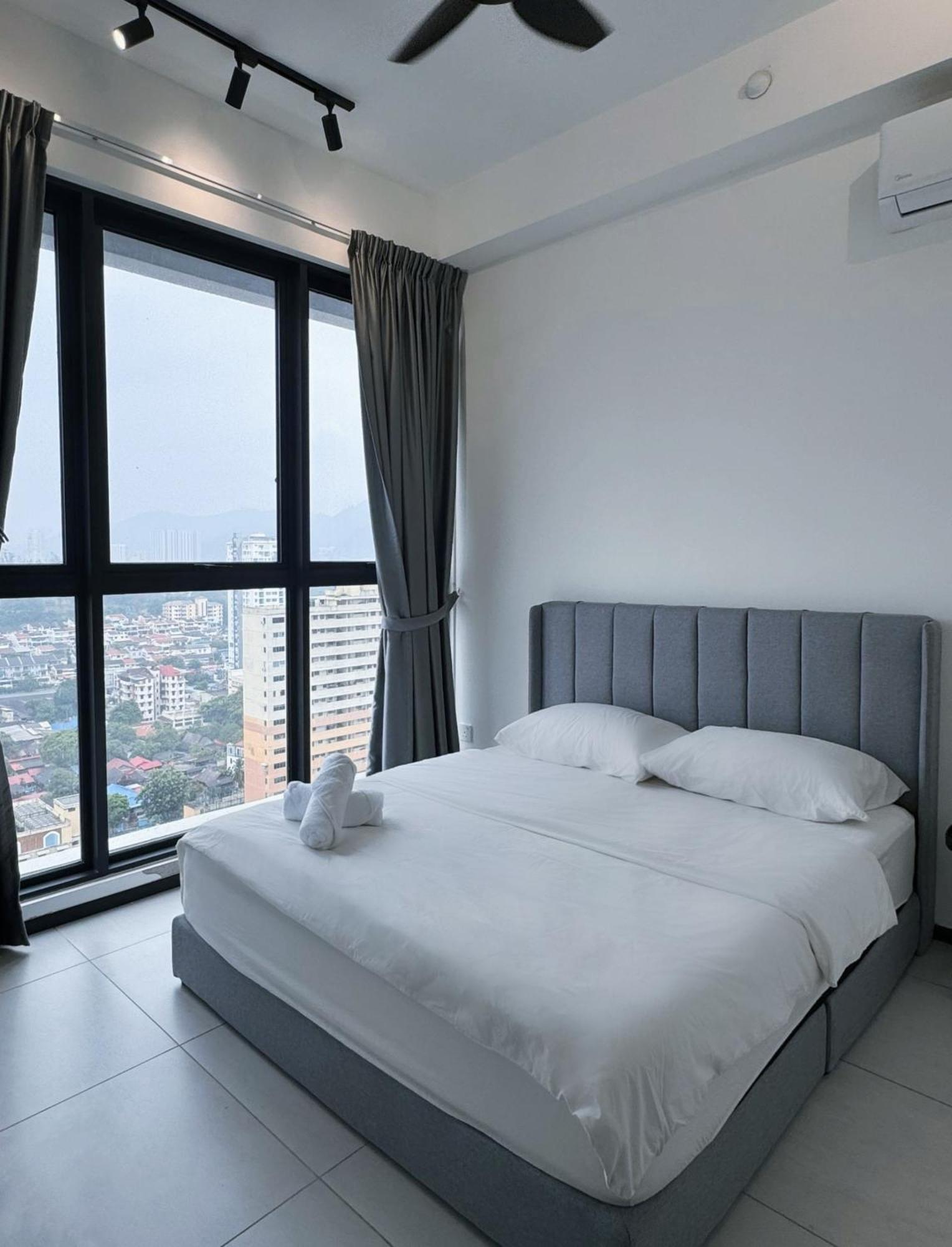 Urban Suites Two Or Three Bedroom Georgetown By Anc Jelutong Extérieur photo